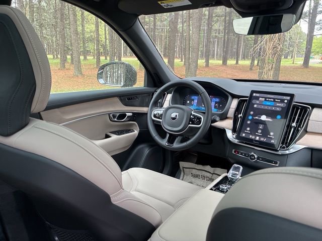 New 2026 Volvo XC90 B6 Plus w/ Protection Package Premier AWD/4WD image 26