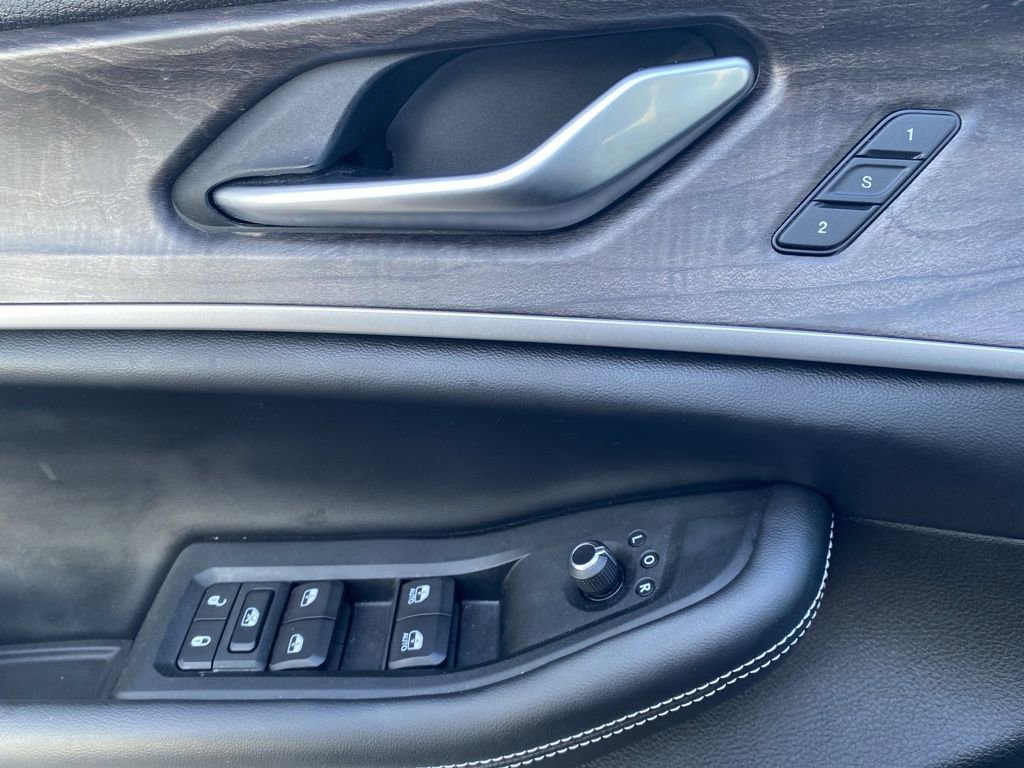 Used 2023 Jeep Grand Cherokee L Limited w/ Trailer Tow Group (B) image 20