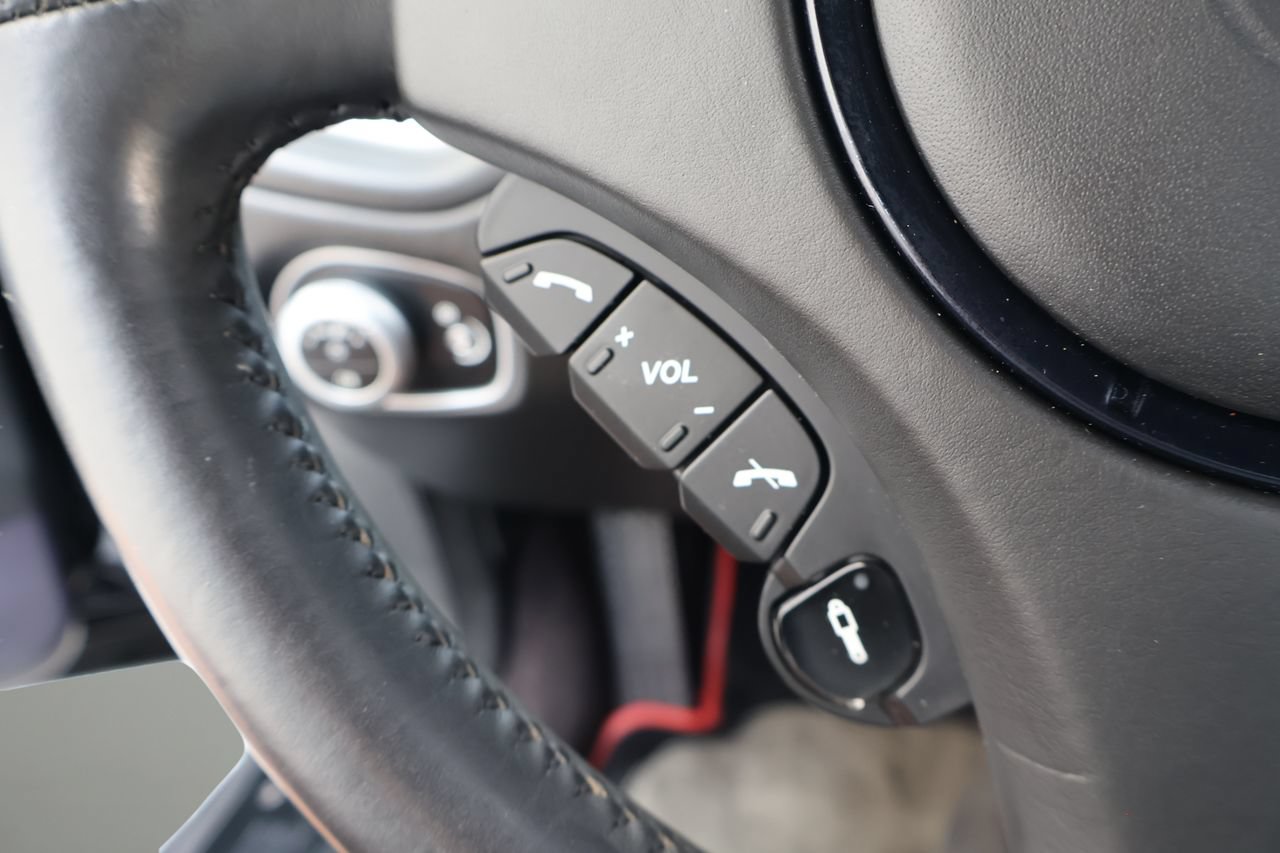 Used 2014 Aston Martin Vanquish Coupe RWD image 22