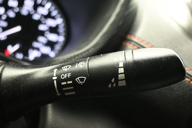 Used 2021 Nissan Sentra SR w/ Electronics Package FWD image 24