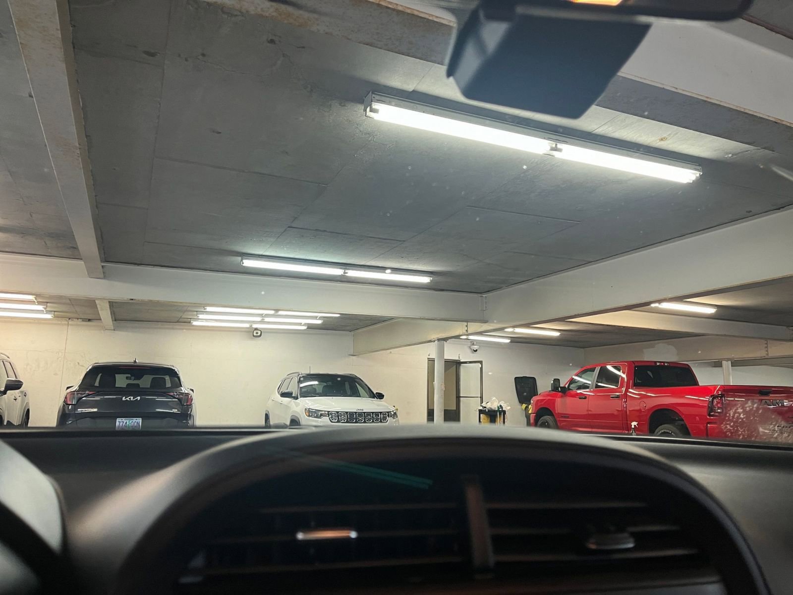 Used 2025 Kia Soul LX w/ LX Technology Package FWD image 17