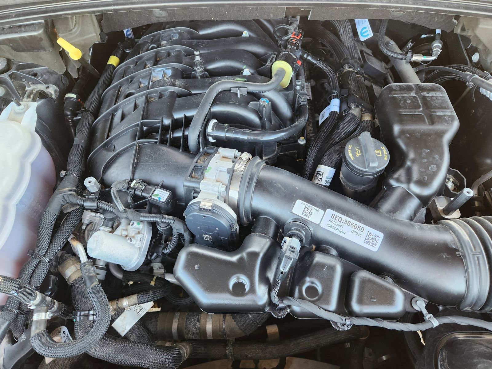Used 2024 Jeep Grand Cherokee Altitude AWD/4WD image 34