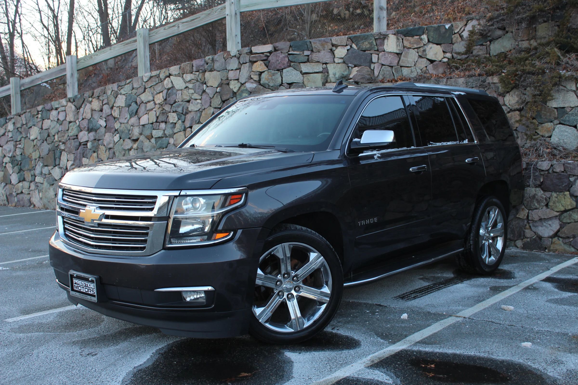 Used 2018 Chevrolet Tahoe Premier AWD/4WD image 2