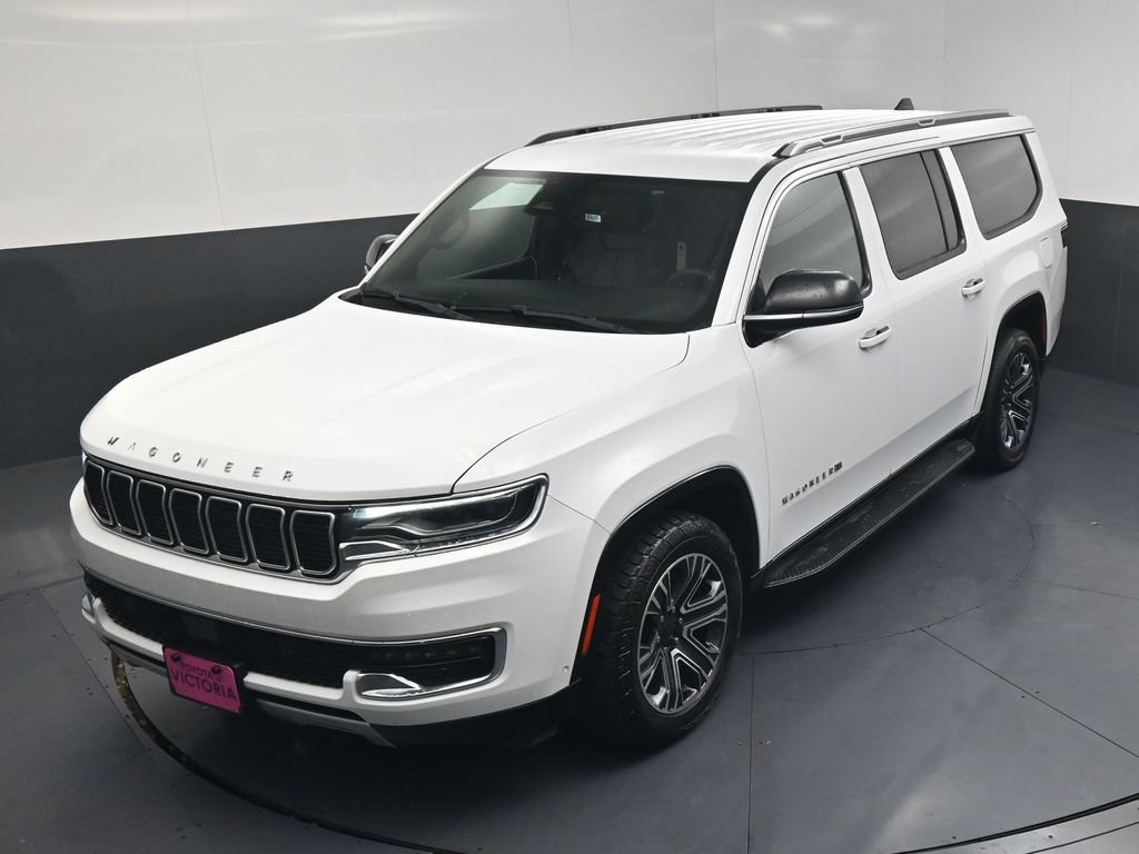 Used 2024 Jeep Wagoneer L Series II RWD image 20