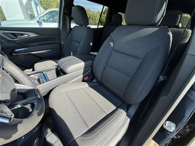 New 2026 Chevrolet Traverse LT w/ LPO, Floor Liner Package image 14