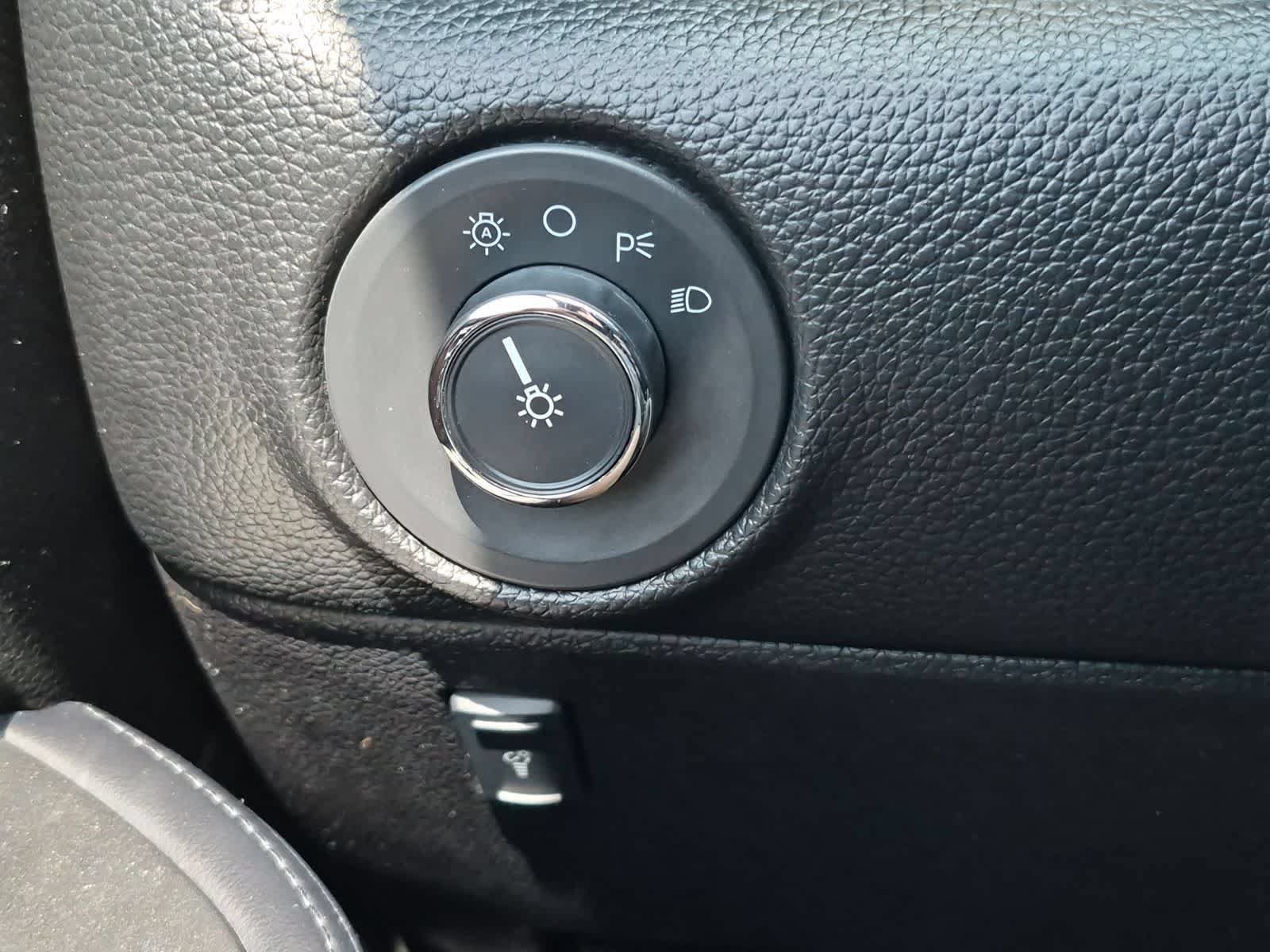 Used 2017 Lincoln Navigator Select AWD/4WD image 27