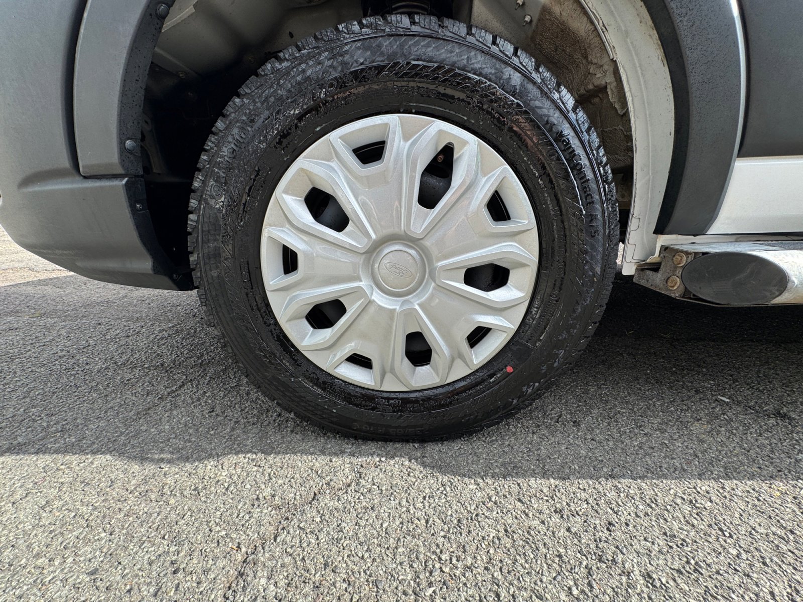 Used 2023 Ford Transit 250 Low Roof w/ Exterior Upgrade Package image 18