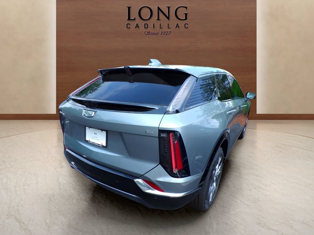 New 2027 Cadillac Optiq Luxury AWD/4WD image 3