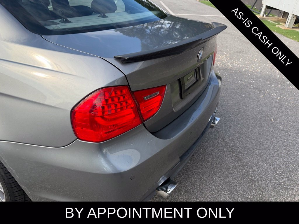 Used 2011 BMW 335i xDrive Sedan AWD/4WD image 4
