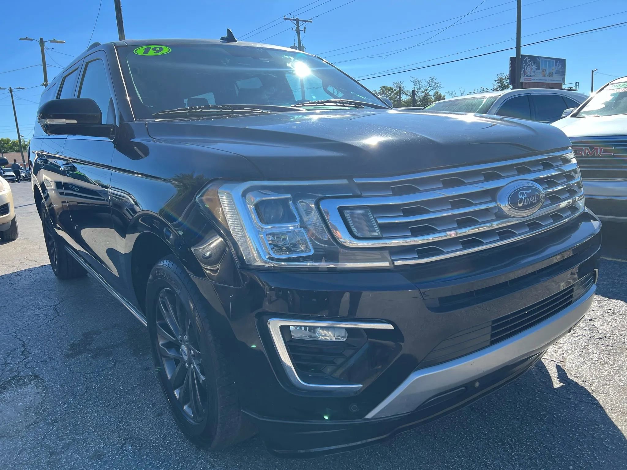 Used 2019 Ford Expedition Max Limited image 4