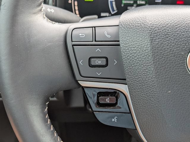 Used 2025 Toyota Camry SE w/ Multimedia Upgrade Package FWD image 24