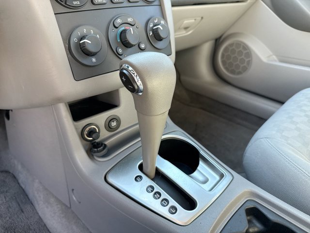 Used 2005 Chevrolet Malibu LS FWD image 13