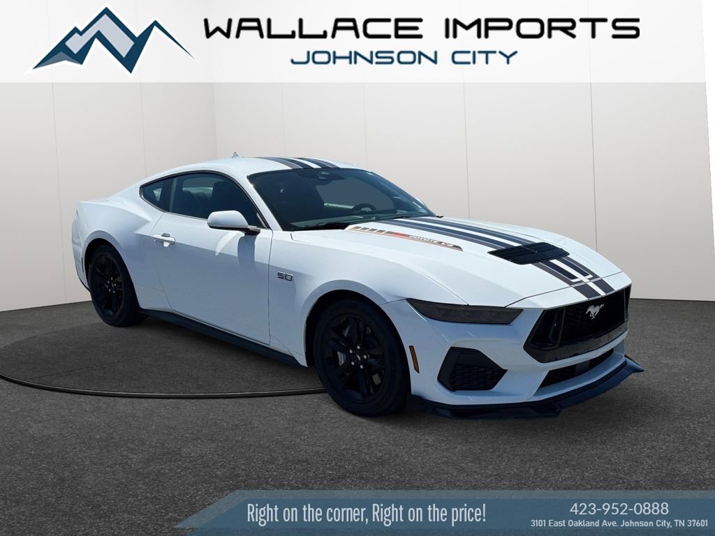 Used 2025 Ford Mustang GT RWD image 7