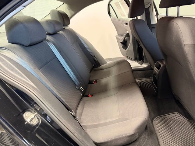 Used 2015 Volkswagen Jetta S image 21