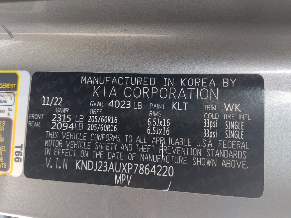 Used 2023 Kia Soul LX w/ LX Technology Package FWD image 33