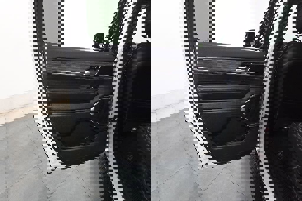 Used 2024 Jeep Wagoneer Series II image 23