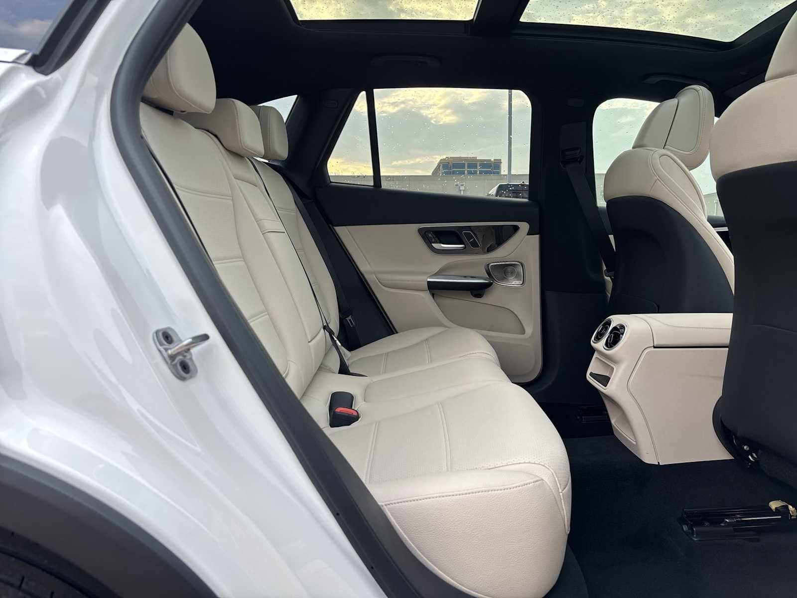 New 2026 Mercedes-Benz GLC 300 image 19