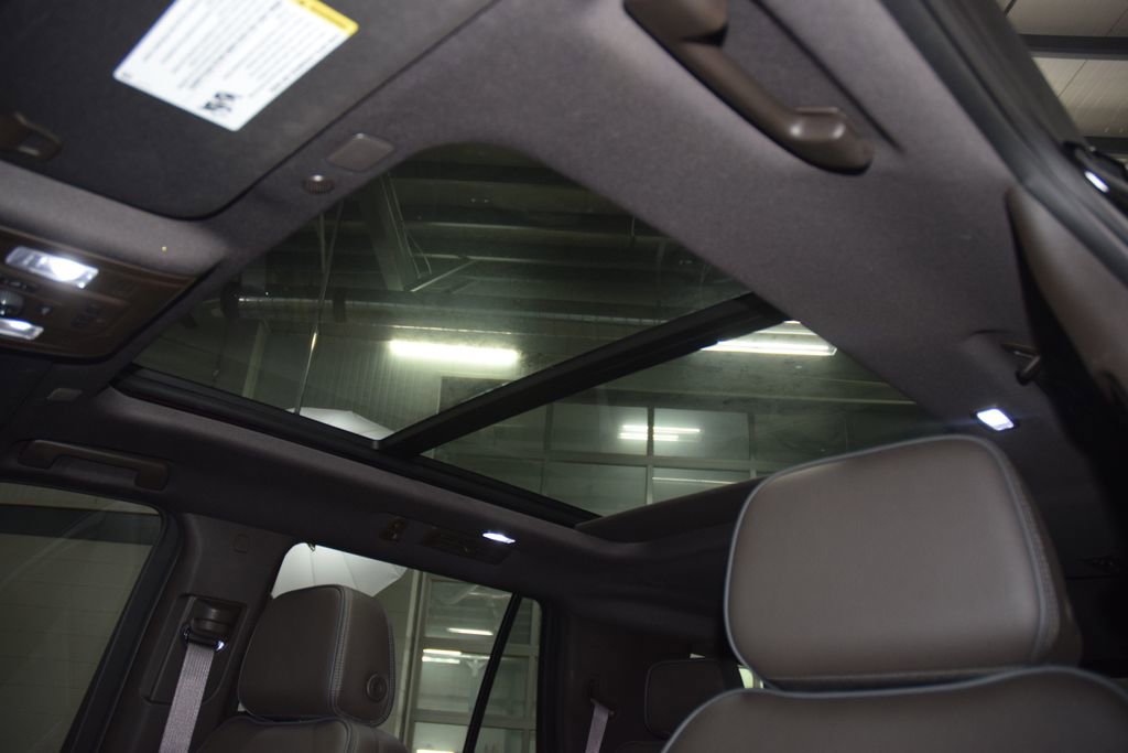 Used 2024 GMC Yukon Denali AWD/4WD image 53