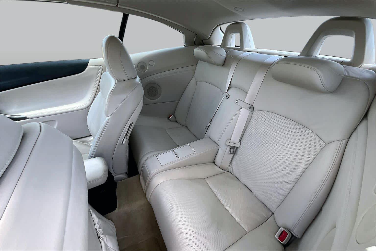 Used 2010 Lexus IS 350C RWD image 19