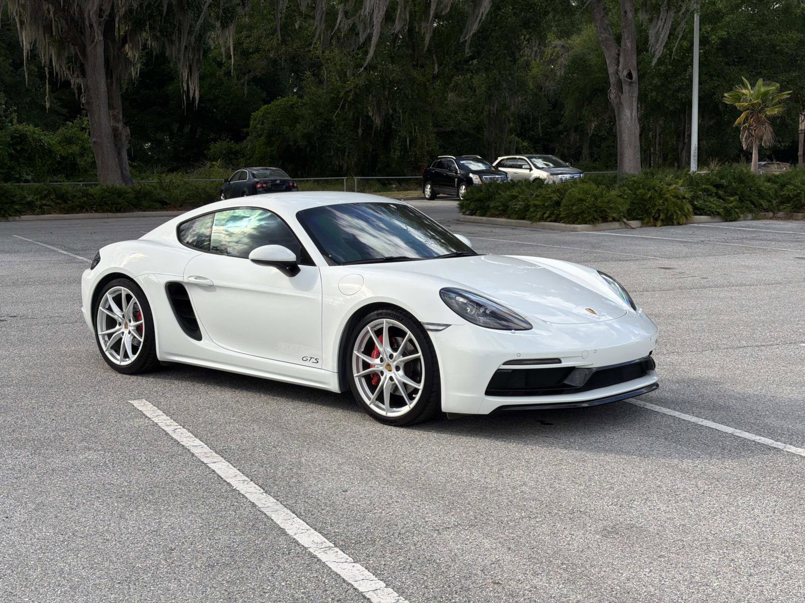Used 2019 Porsche 718 Cayman S RWD image 2