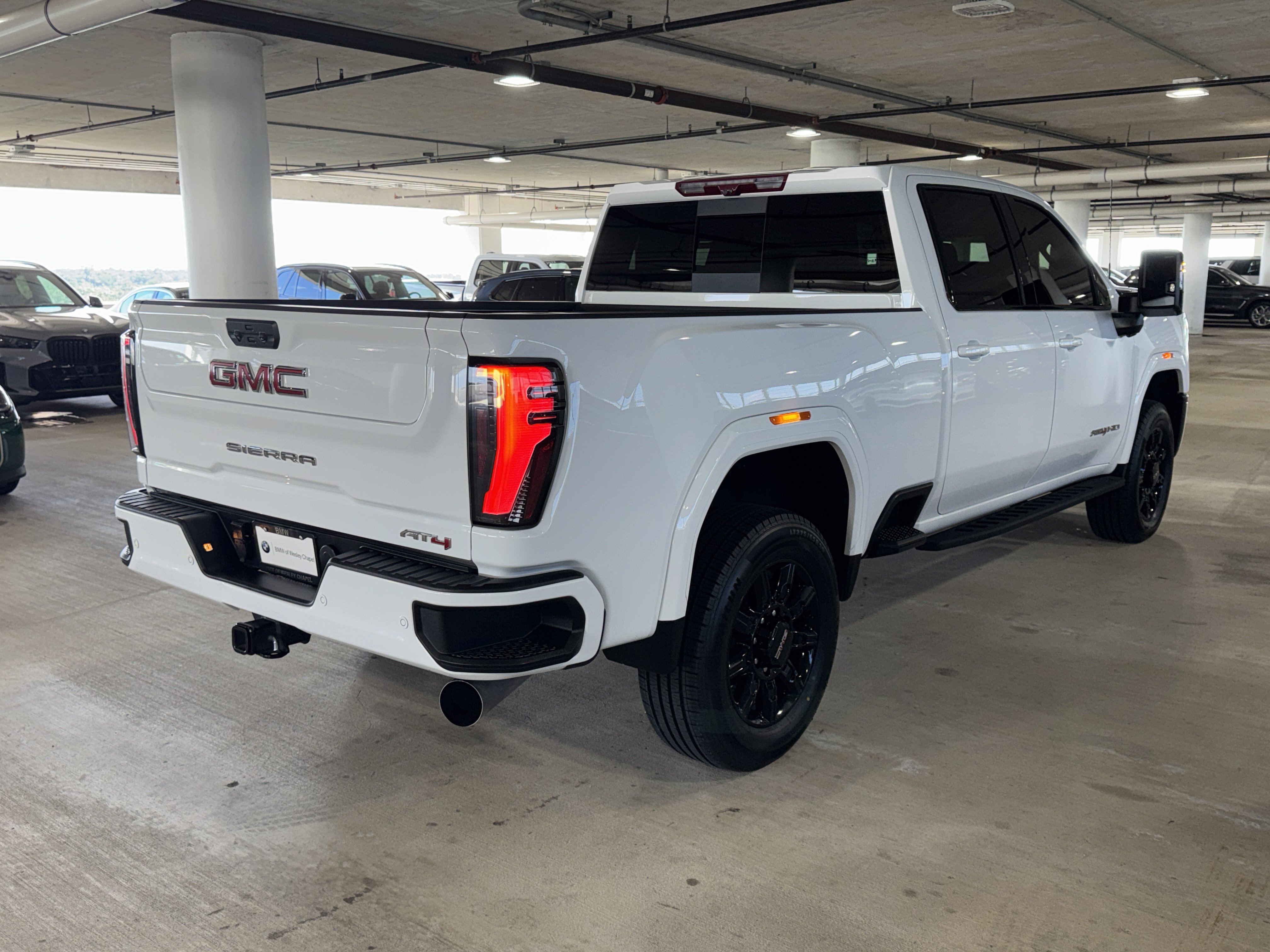 Used 2025 GMC Sierra 2500 AT4 w/ AT4 Premium Plus Package AWD/4WD image 8