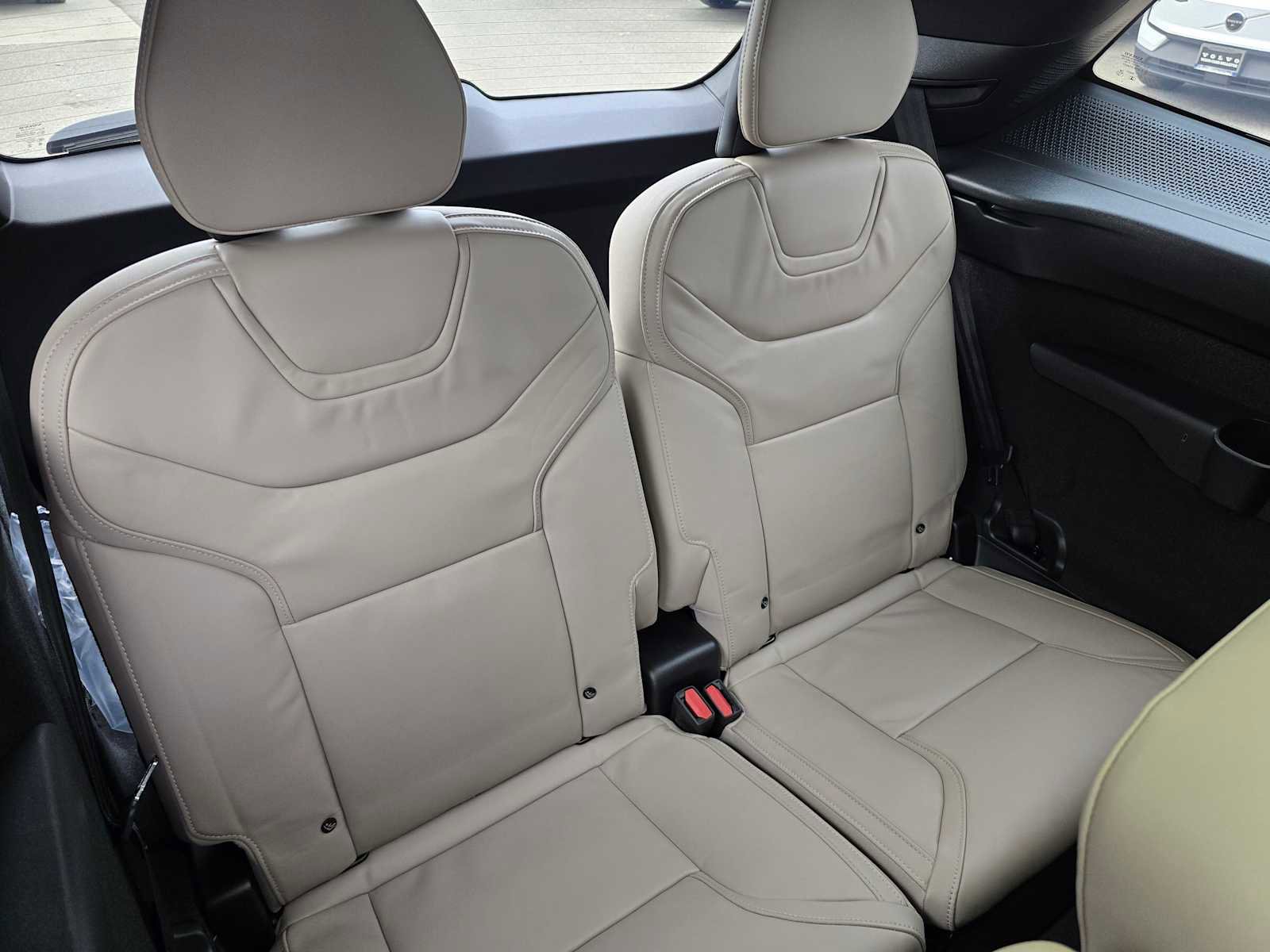 New 2026 Volvo EX90 Ultra image 13
