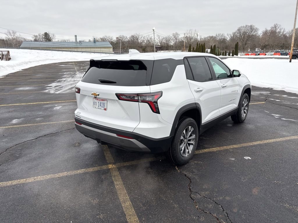 New 2026 Chevrolet Equinox LT w/ Convenience Package II FWD image 11