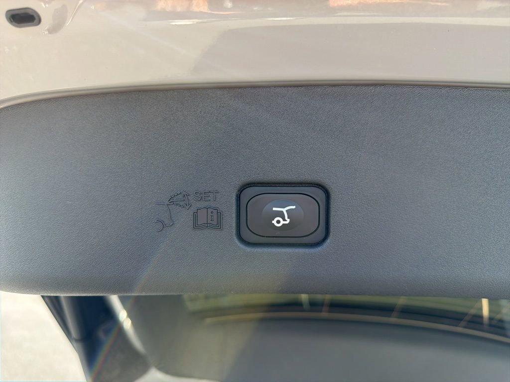 New 2026 Lincoln Nautilus Reserve w/ Jet Appearance Package AWD/4WD image 18