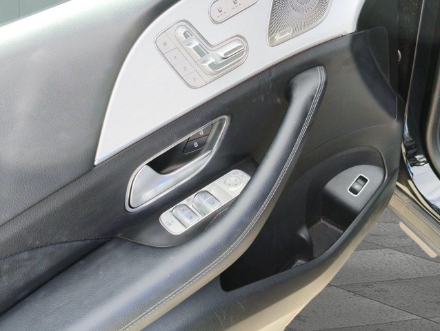 Used 2024 Mercedes-Benz GLE 450 4MATIC image 9