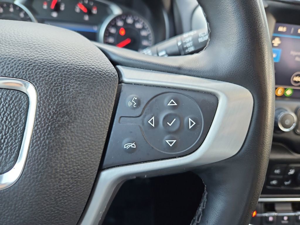 Used 2024 GMC Terrain SLT image 12