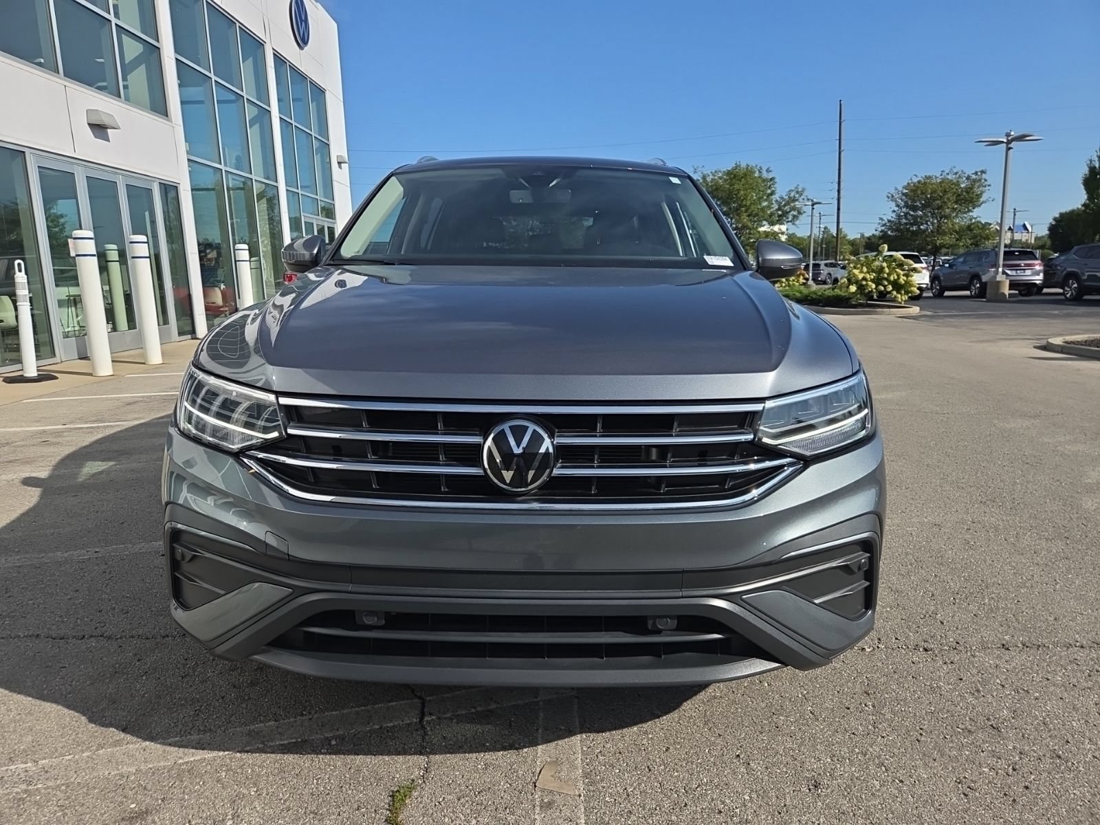 Certified 2024 Volkswagen Tiguan SE AWD/4WD image 14