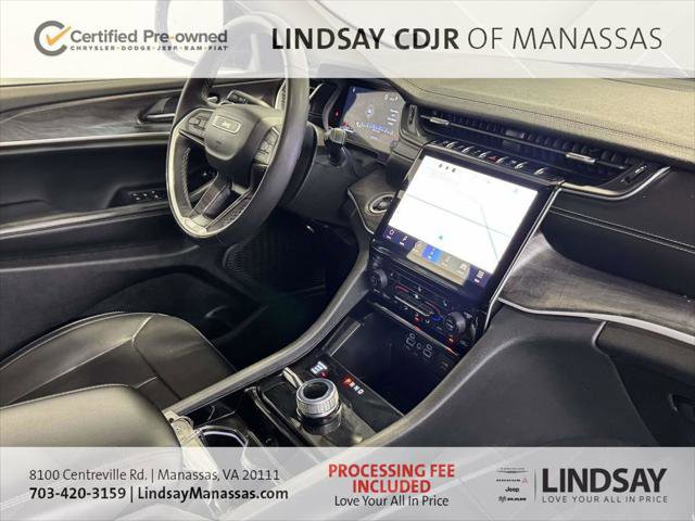 Certified 2023 Jeep Grand Cherokee Limited w/ Black Appearance Package AWD/4WD image 12