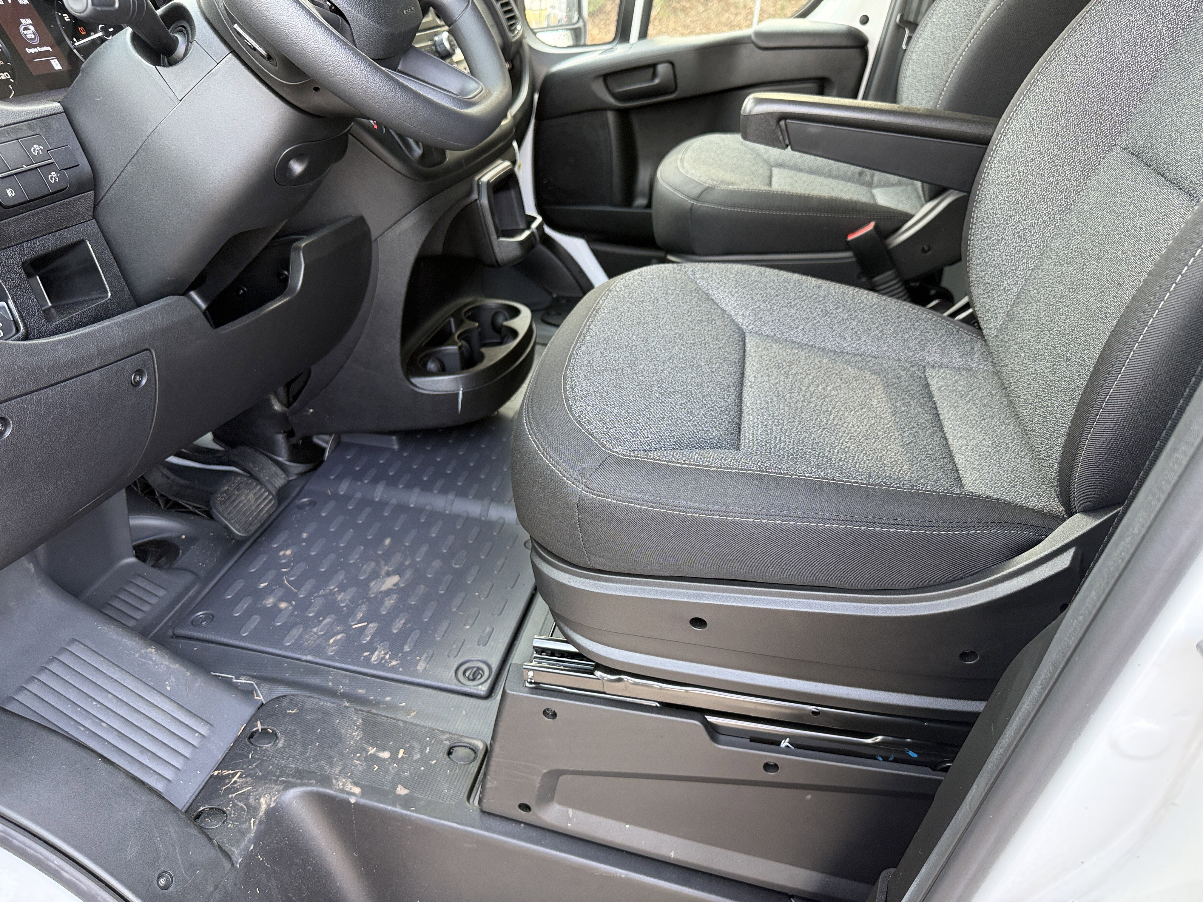 Used 2024 RAM ProMaster 1500 w/ Convenience Group image 9