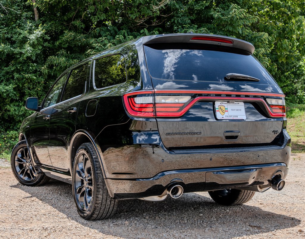 Used 2021 Dodge Durango R/T w/ Blacktop Package RWD image 3