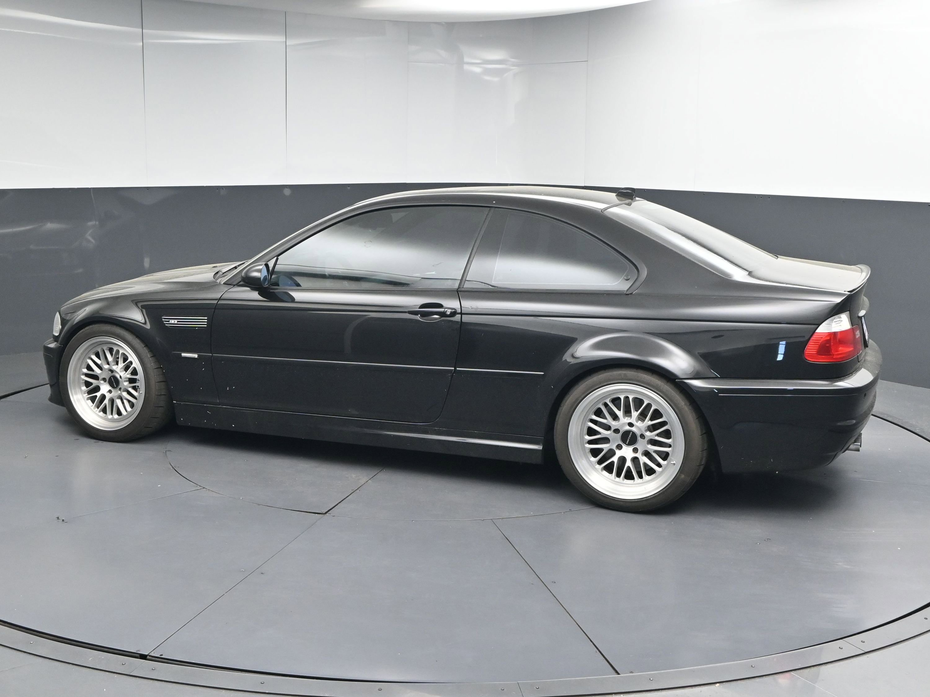 Used 2004 BMW M3 Coupe image 6