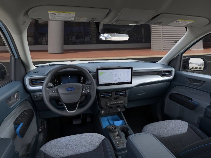 New 2026 Ford Maverick XLT w/ XLT Luxury Package FWD image 9