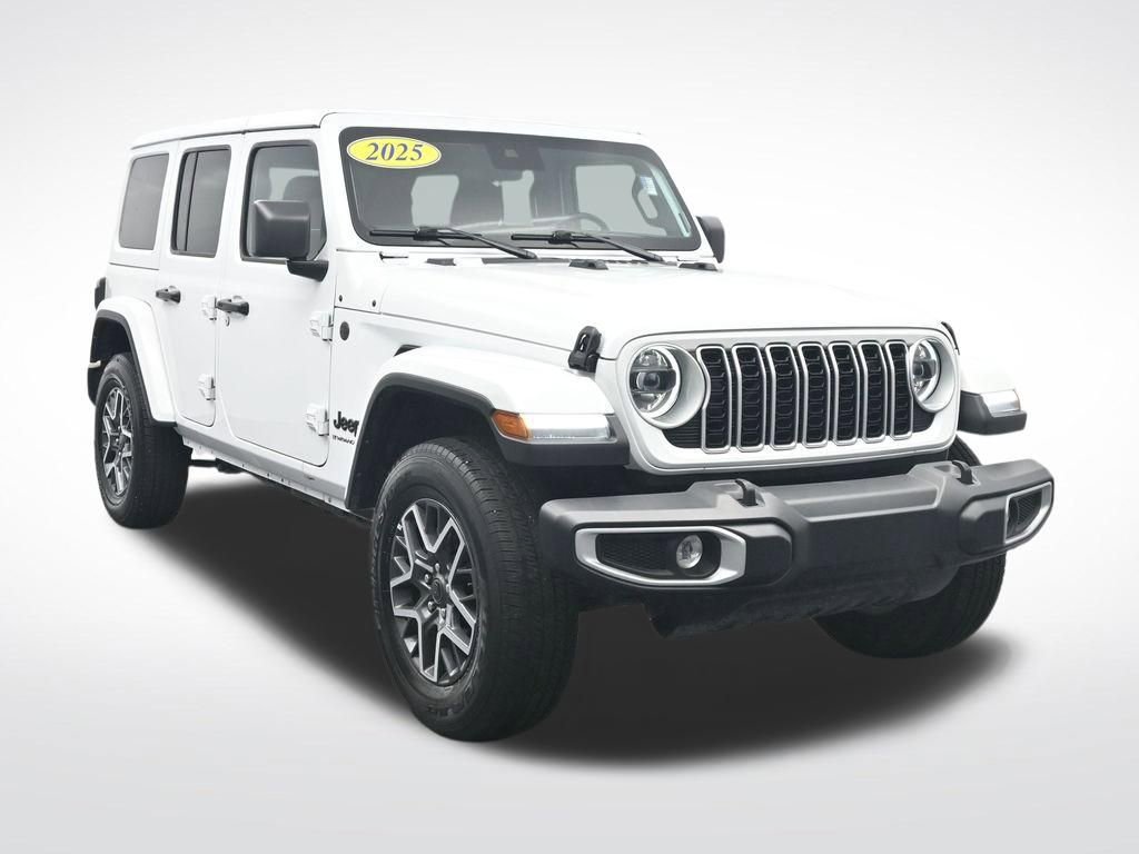 Used 2025 Jeep Wrangler Unlimited Sahara AWD/4WD image 3