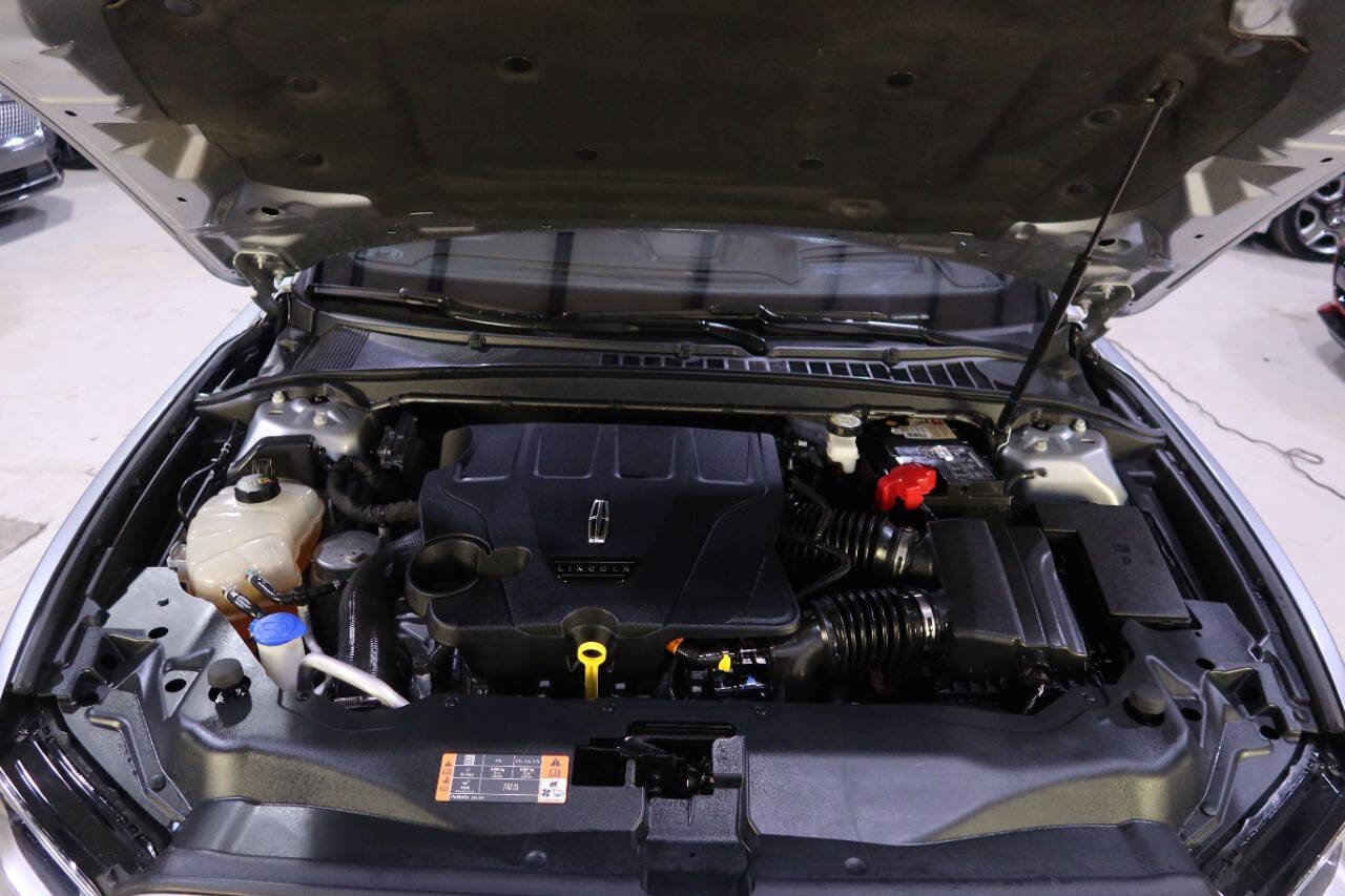 Used 2020 Lincoln Continental Reserve image 9