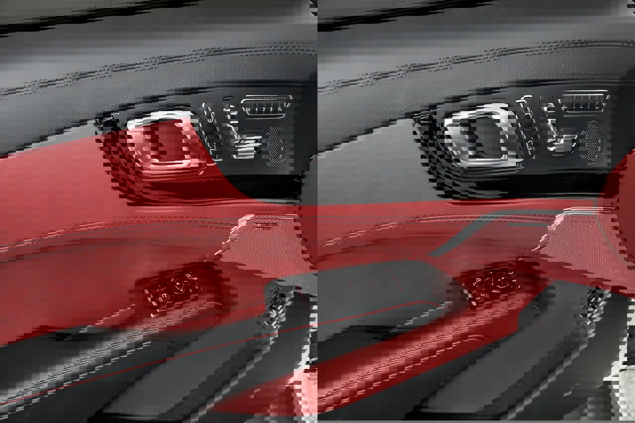 Used 2018 Mercedes-Benz SL 63 AMG image 22