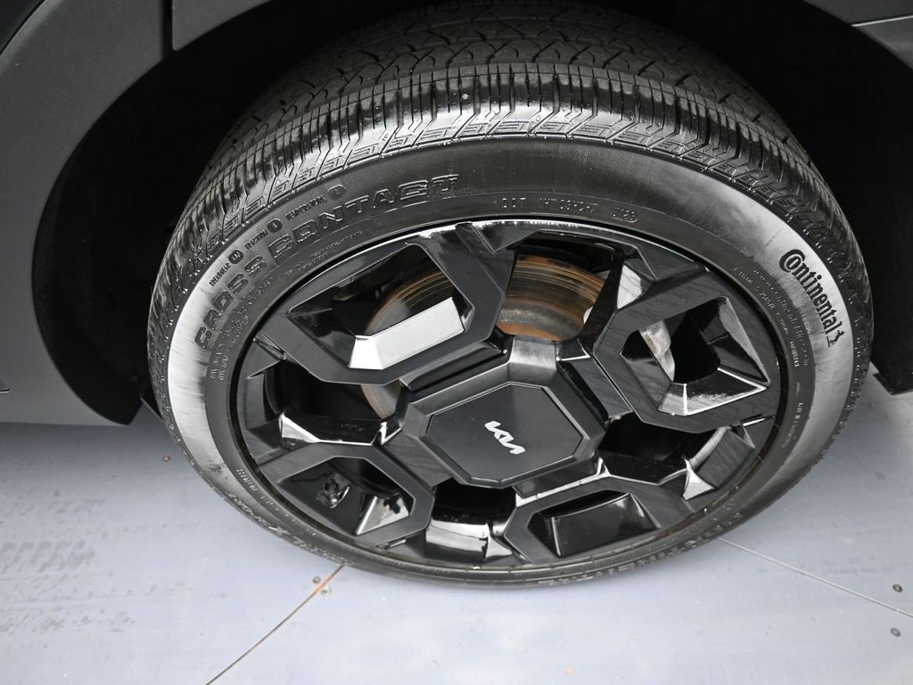 Certified 2024 Kia Sorento SX image 15