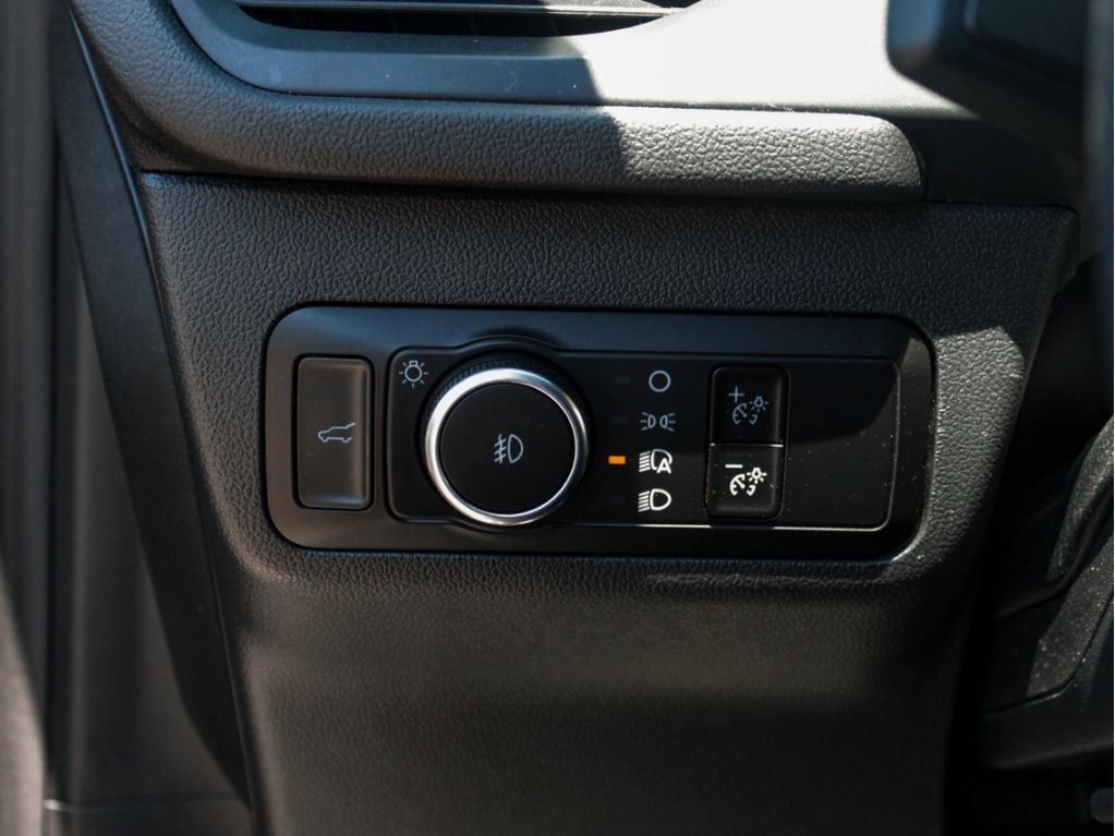 Used 2025 Ford Escape ST-Line Select AWD/4WD image 12