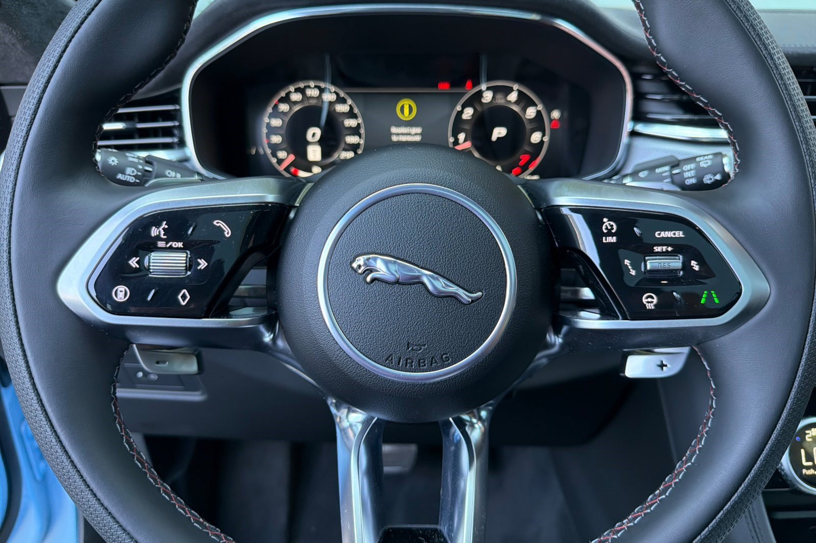 New 2026 Jaguar F-PACE SVR 575 Edition AWD/4WD image 11