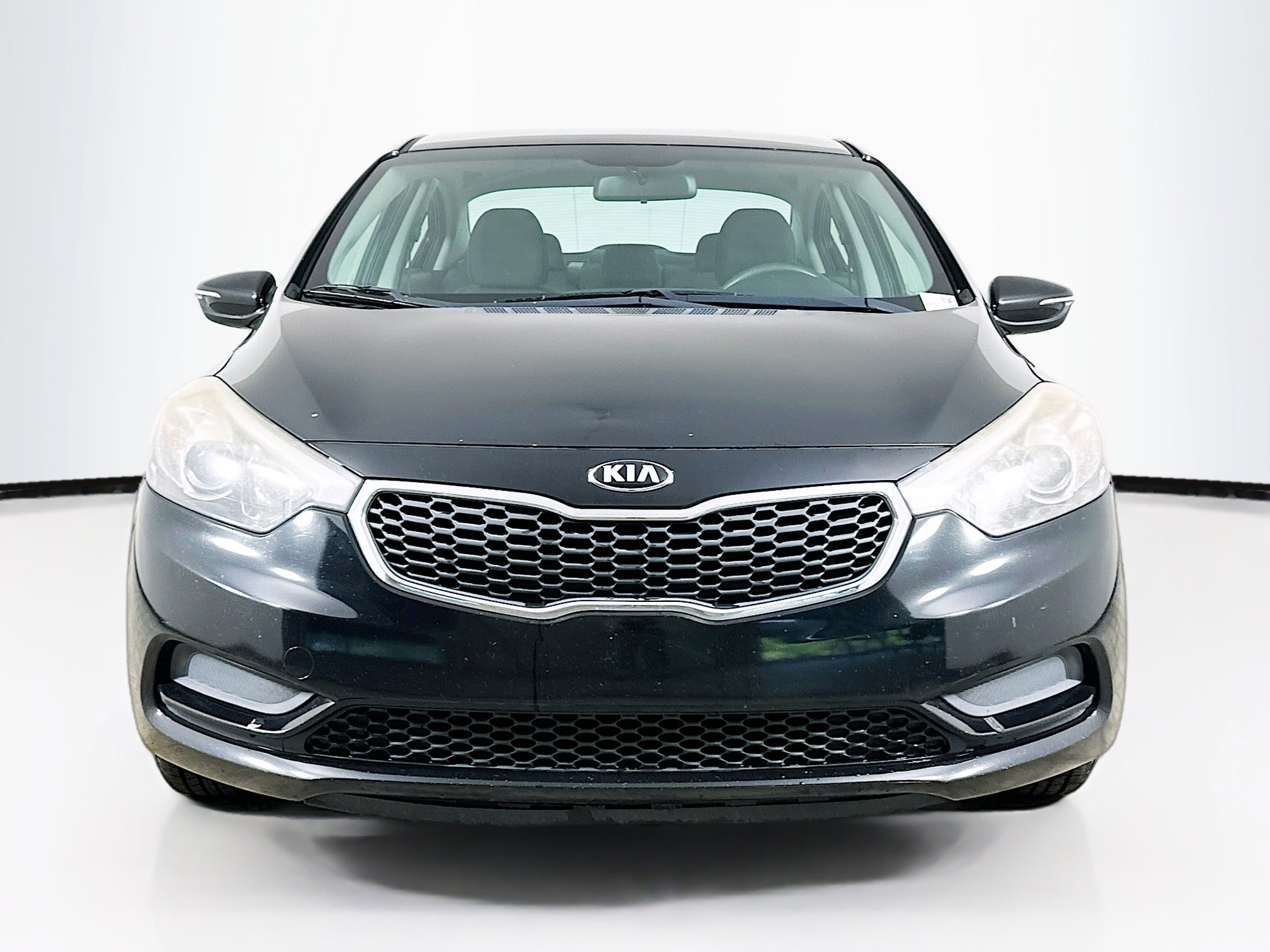 Used 2016 Kia Forte LX w/ LX Popular Package image 2