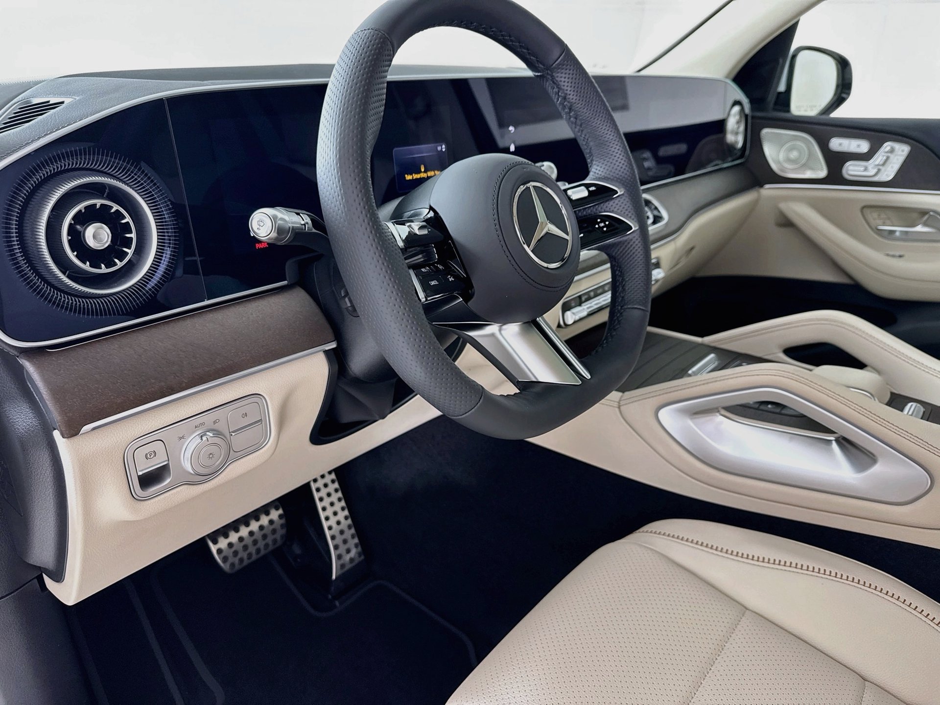 New 2027 Mercedes-Benz GLS 450 4MATIC image 10