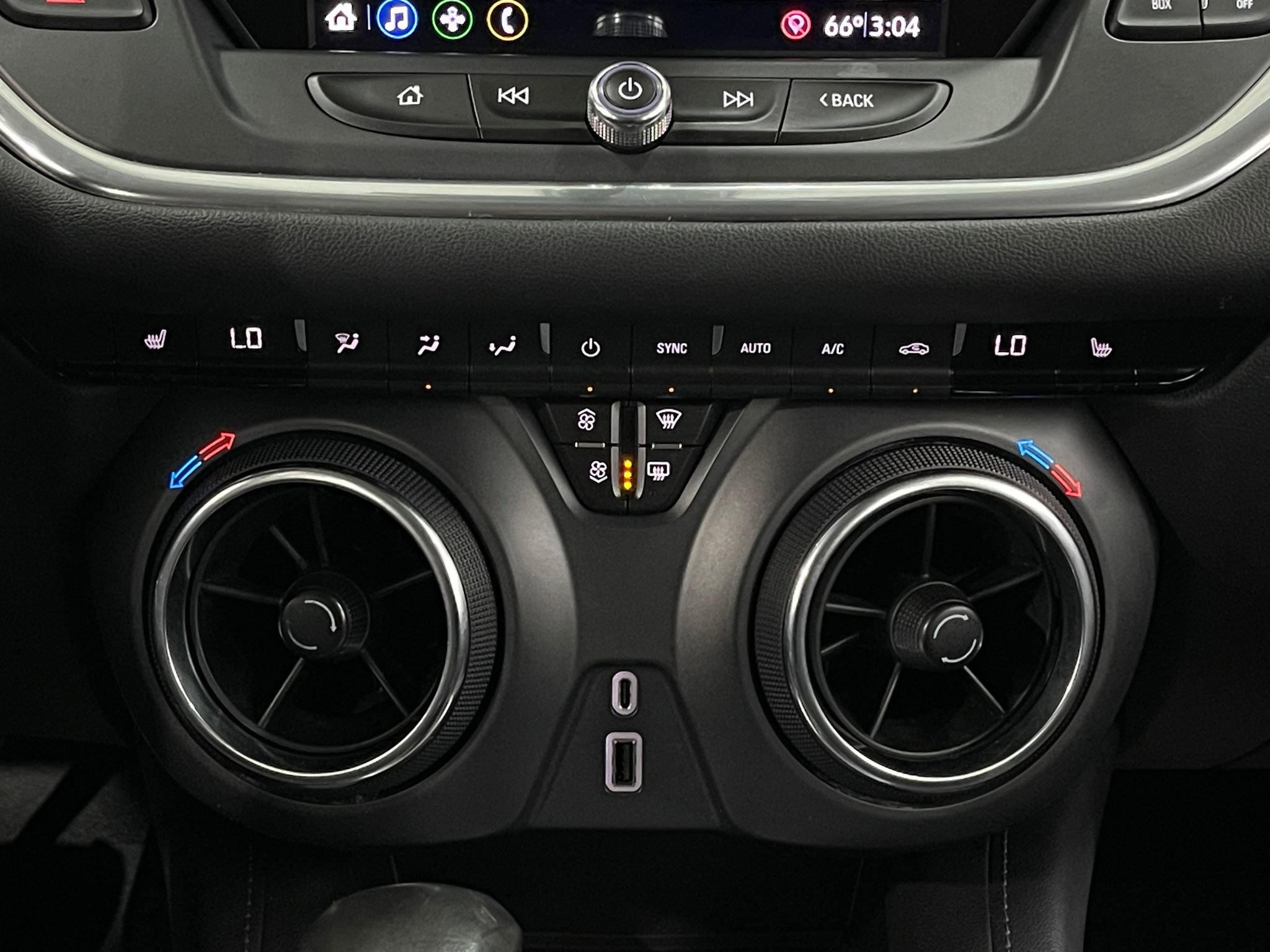 Used 2019 Chevrolet Blazer LT AWD/4WD image 23