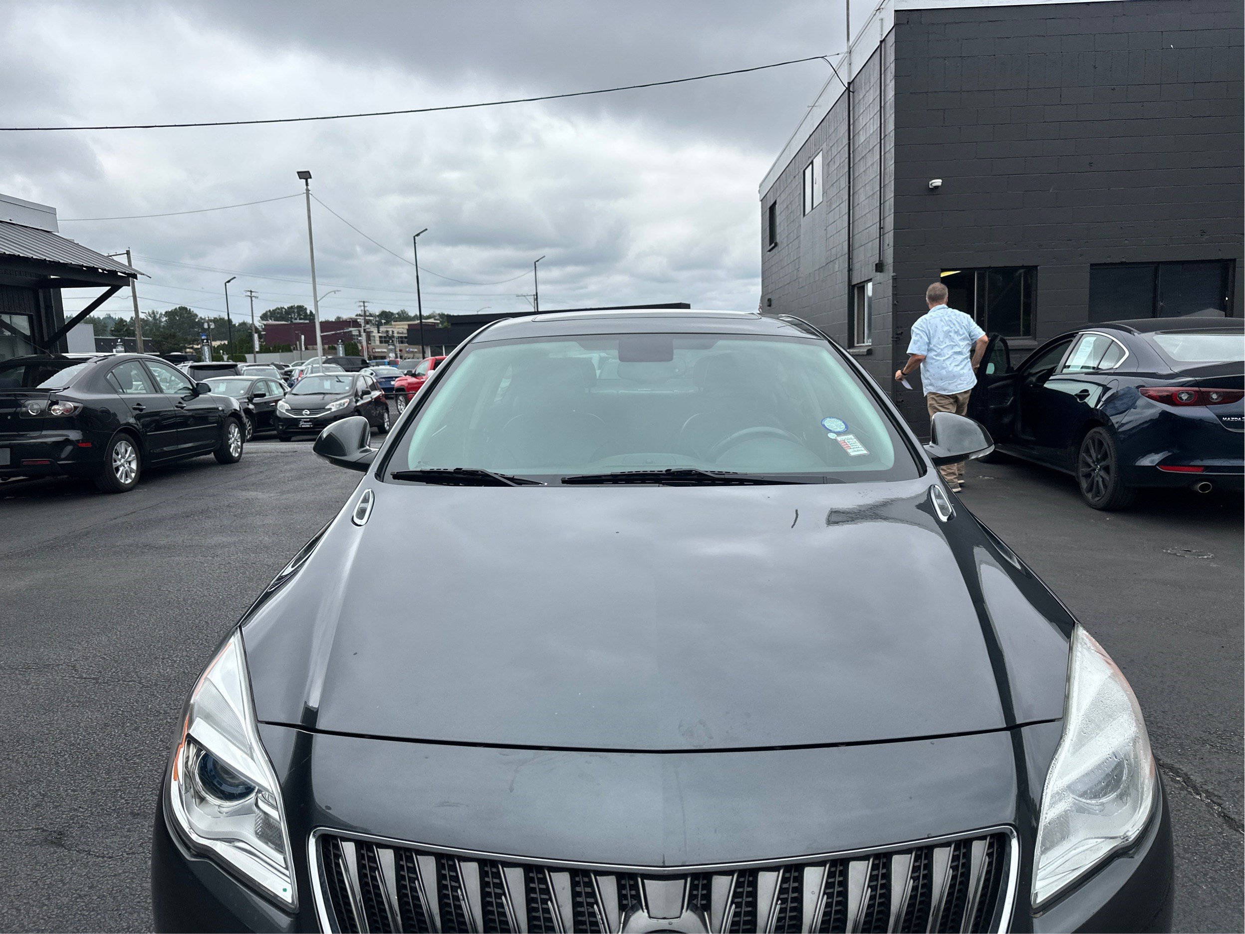 Used 2017 Buick Regal Sport Touring FWD image 25