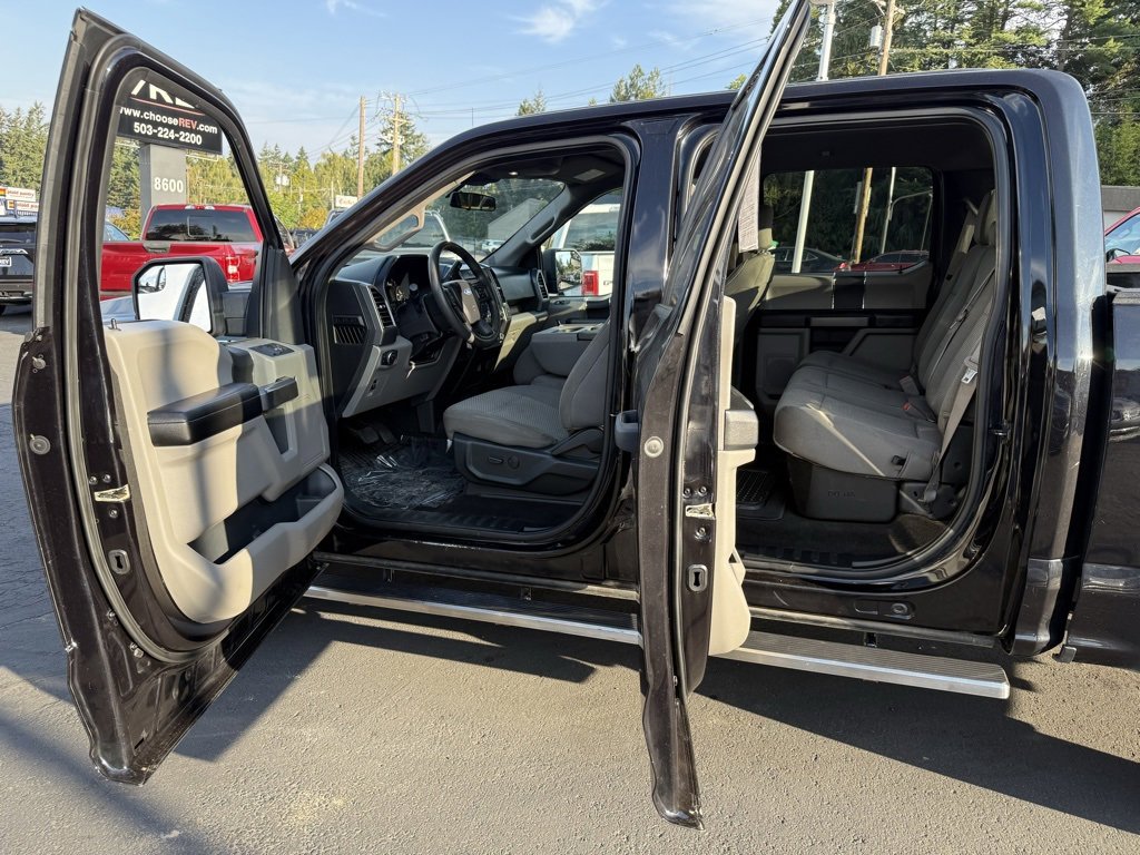 Used 2020 Ford F150 XLT image 13