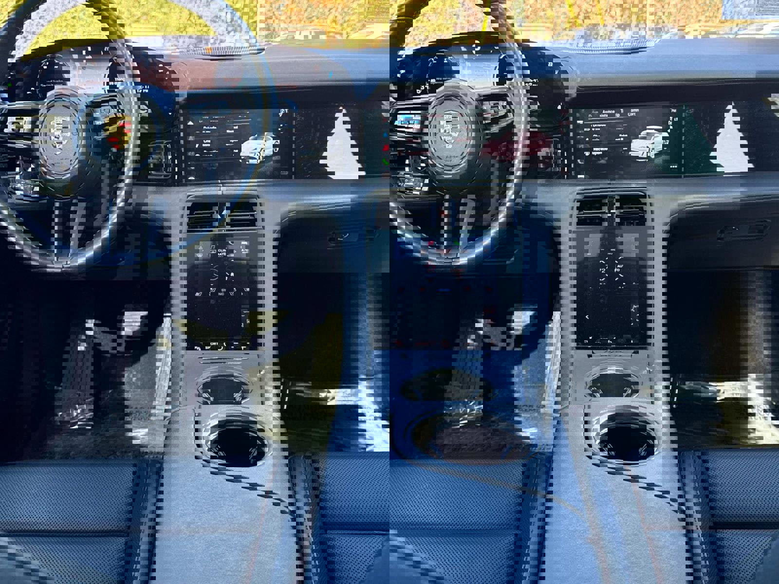 Used 2021 Porsche Taycan image 14