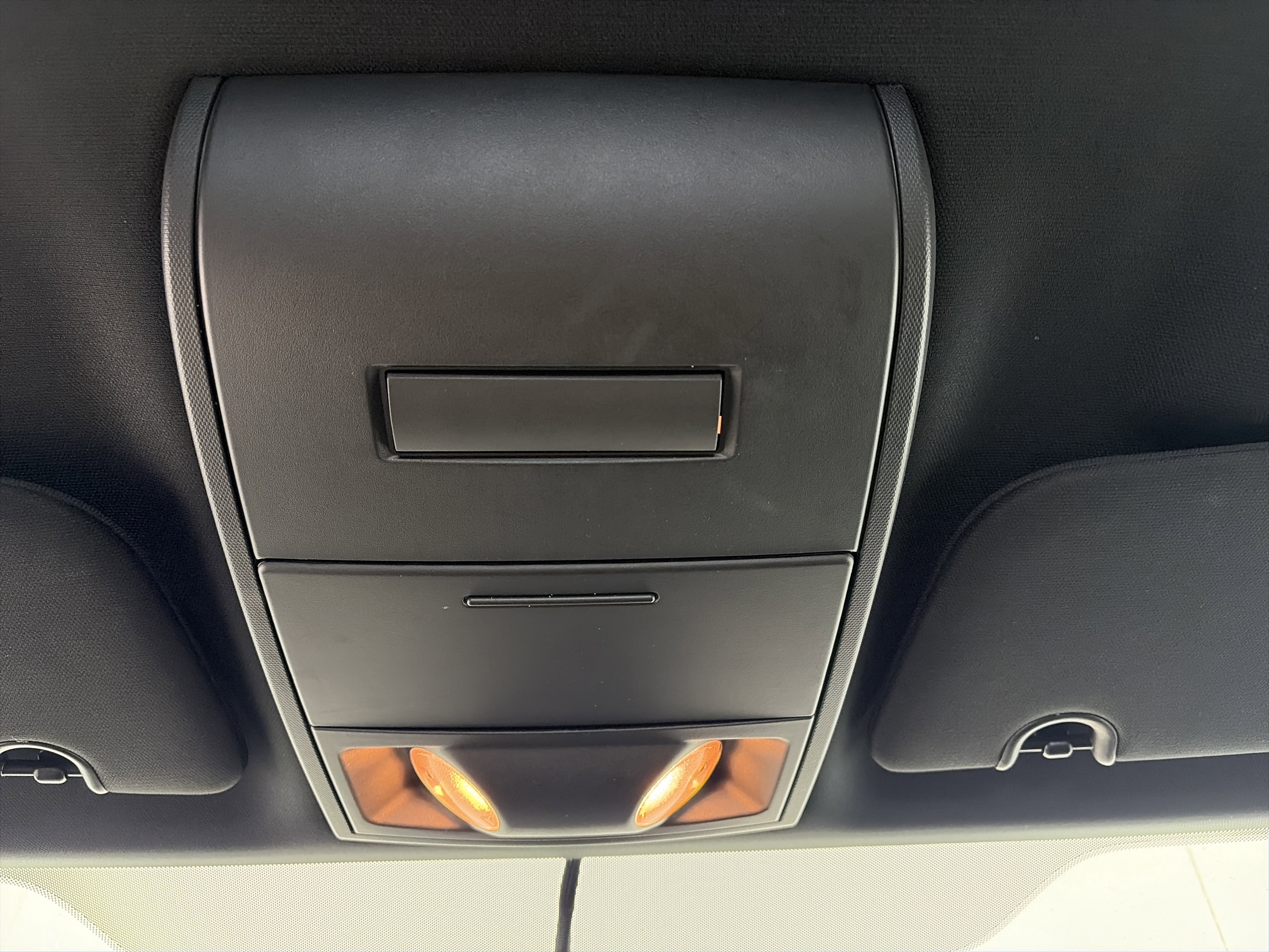 Used 2018 Dodge Grand Caravan SE image 27