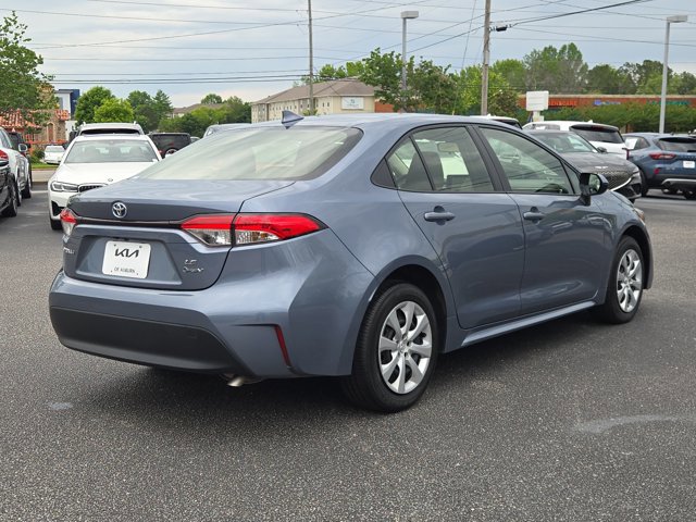 Used 2025 Toyota Corolla LE FWD image 9
